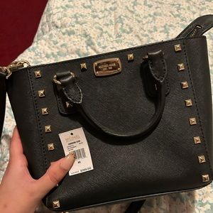 Michael kors cross body